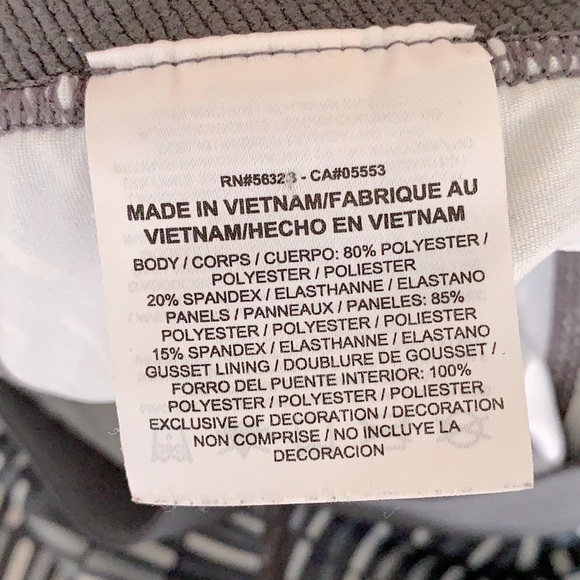 Nike Pro 3/4 Leggings | Size Medium | Color Gray & White - Picture 4 of 10